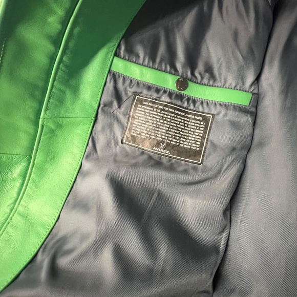 Iconic Avirex Leather Jacket - Picture 4 of 8